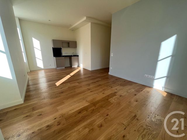 Appartement F3 à louer - 3 pièces - 70.71 m2 - MULHOUSE - 68 - ALSACE - Century 21 Weiblen Immeubles