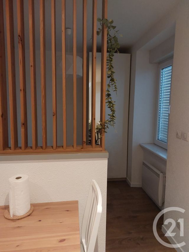 Appartement F1 à louer - 1 pièce - 25.45 m2 - MULHOUSE - 68 - ALSACE - Century 21 Weiblen Immeubles