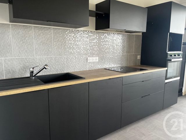 Appartement F5 à louer - 5 pièces - 97.47 m2 - MULHOUSE - 68 - ALSACE - Century 21 Weiblen Immeubles