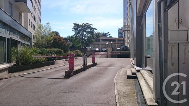 parking à louer - 14.0 m2 - MULHOUSE - 68 - ALSACE - Century 21 Weiblen Immeubles