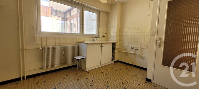 Afficher la photo en grand Appartement F2 à vendre - 2 pièces - 62.2 m2 - MULHOUSE - 68 - ALSACE - Century 21 Weiblen Immeubles