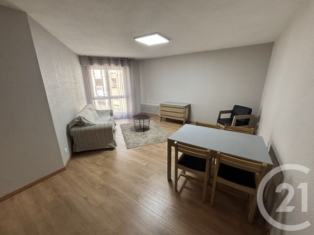 Appartement F2 à louer - 2 pièces - 47.0 m2 - MULHOUSE - 68 - ALSACE - Century 21 Weiblen Immeubles