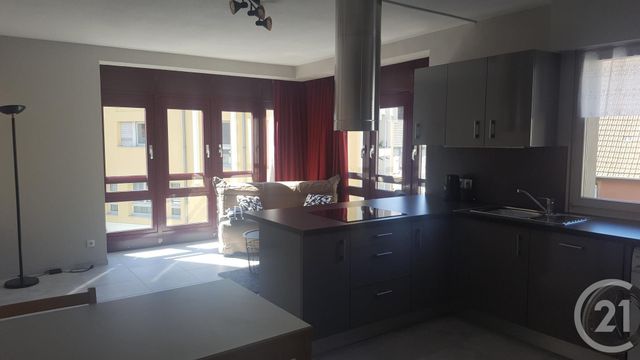 Appartement F2 à louer - 2 pièces - 46.0 m2 - MULHOUSE - 68 - ALSACE - Century 21 Weiblen Immeubles