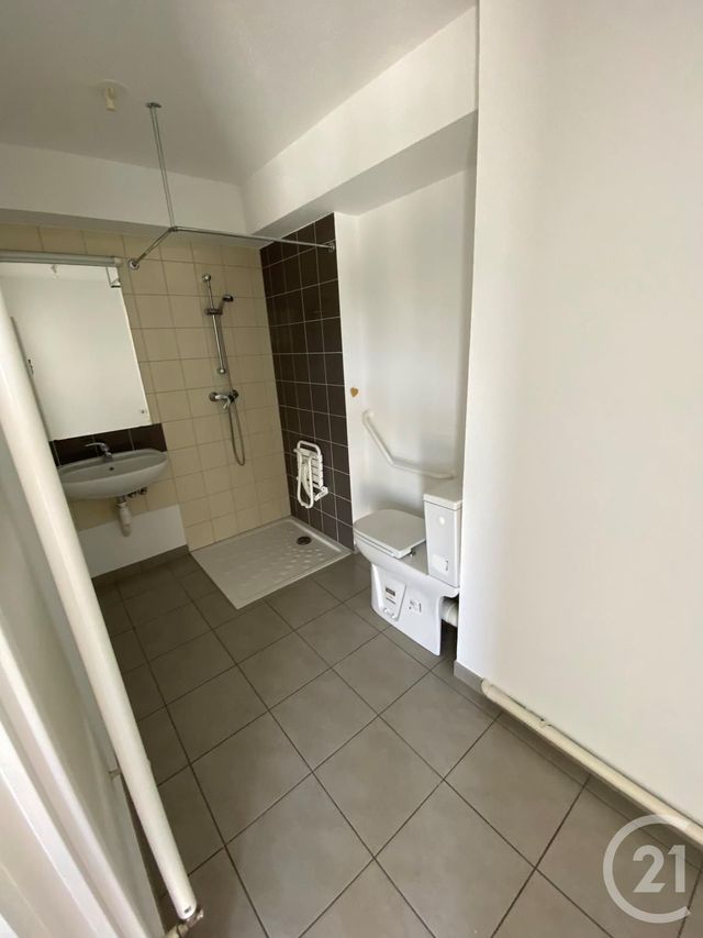 Appartement F1 à louer - 1 pièce - 29.63 m2 - MULHOUSE - 68 - ALSACE - Century 21 Weiblen Immeubles