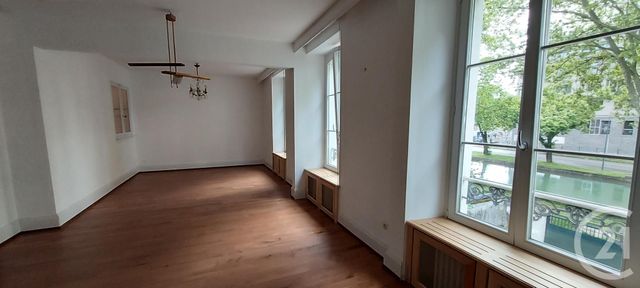 Appartement F4 à louer - 4 pièces - 96.97 m2 - MULHOUSE - 68 - ALSACE - Century 21 Weiblen Immeubles