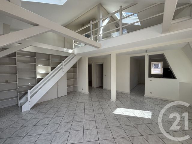 Afficher la photo en grand Appartement Duplex à louer - 4 pièces - 107.7 m2 - MULHOUSE - 68 - ALSACE - Century 21 Weiblen Immeubles