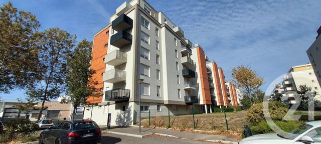 Appartement à louer - 2 pièces - 45.4 m2 - MULHOUSE - 68 - ALSACE - Century 21 Weiblen Immeubles