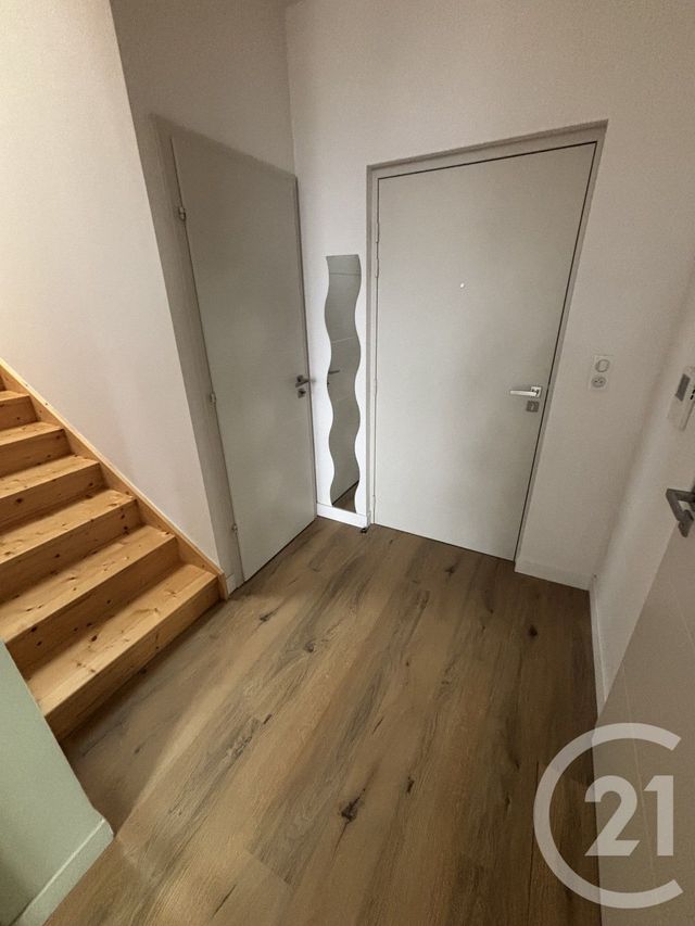Appartement Duplex à louer - 4 pièces - 67.73 m2 - MULHOUSE - 68 - ALSACE - Century 21 Weiblen Immeubles