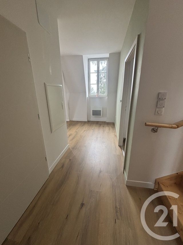 Appartement Duplex à louer - 4 pièces - 67.73 m2 - MULHOUSE - 68 - ALSACE - Century 21 Weiblen Immeubles
