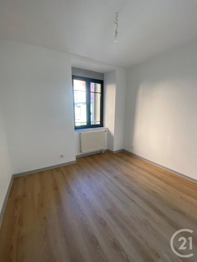 Appartement F4 à louer - 4 pièces - 109.0 m2 - MULHOUSE - 68 - ALSACE - Century 21 Weiblen Immeubles