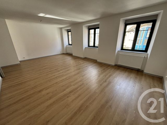 Appartement F4 à louer - 4 pièces - 109.0 m2 - MULHOUSE - 68 - ALSACE - Century 21 Weiblen Immeubles