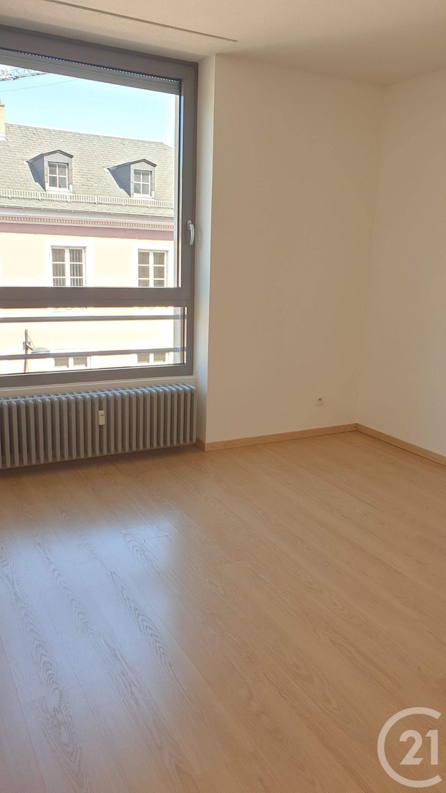 Appartement F3 à louer - 3 pièces - 83.0 m2 - MULHOUSE - 68 - ALSACE - Century 21 Weiblen Immeubles