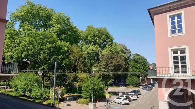 Appartement F3 à louer - 3 pièces - 83.0 m2 - MULHOUSE - 68 - ALSACE - Century 21 Weiblen Immeubles
