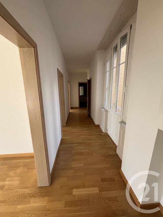 Appartement F5 à louer - 5 pièces - 133.0 m2 - MULHOUSE - 68 - ALSACE - Century 21 Weiblen Immeubles