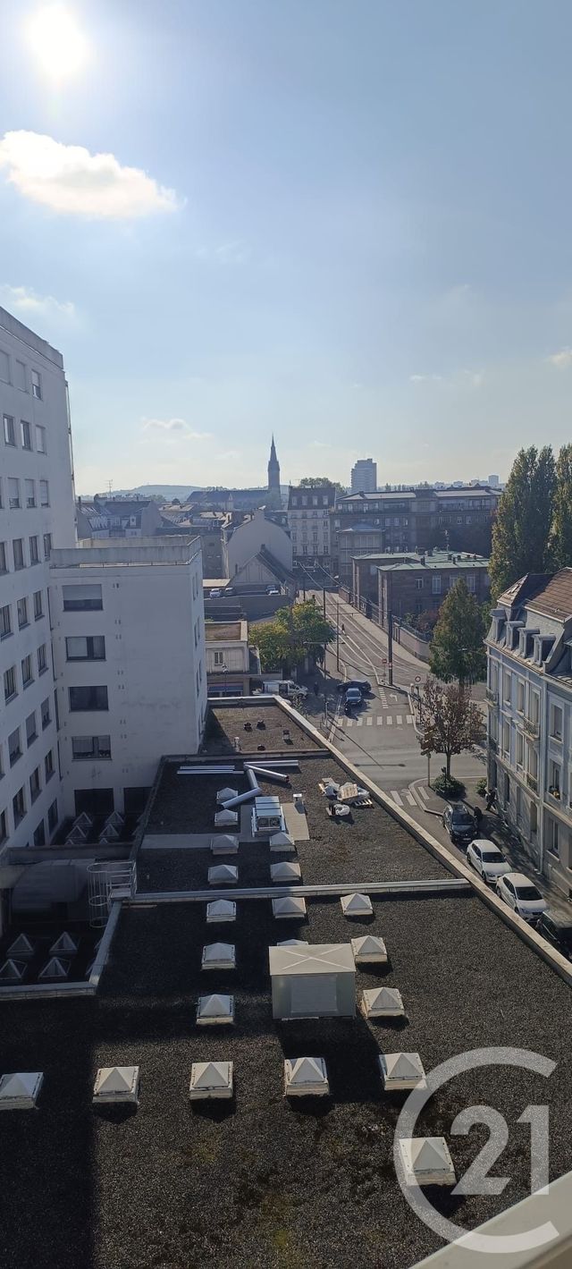 Appartement Studio à louer - 1 pièce - 33.0 m2 - MULHOUSE - 68 - ALSACE - Century 21 Weiblen Immeubles