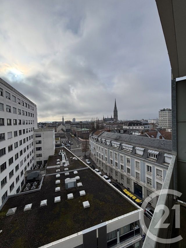 Appartement Studio à louer - 1 pièce - 33.0 m2 - MULHOUSE - 68 - ALSACE - Century 21 Weiblen Immeubles