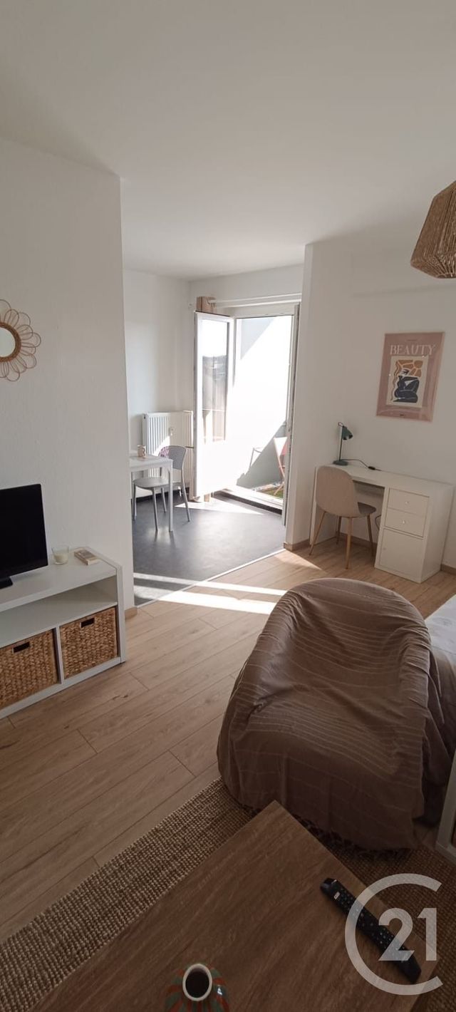 Appartement Studio à louer - 1 pièce - 33.0 m2 - MULHOUSE - 68 - ALSACE - Century 21 Weiblen Immeubles