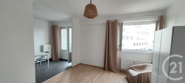 Appartement Studio à louer - 1 pièce - 33.0 m2 - MULHOUSE - 68 - ALSACE - Century 21 Weiblen Immeubles