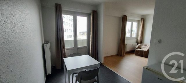 Appartement Studio à louer - 1 pièce - 33.0 m2 - MULHOUSE - 68 - ALSACE - Century 21 Weiblen Immeubles