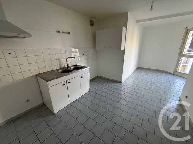 Appartement F4 à louer - 4 pièces - 105.95 m2 - MULHOUSE - 68 - ALSACE - Century 21 Weiblen Immeubles