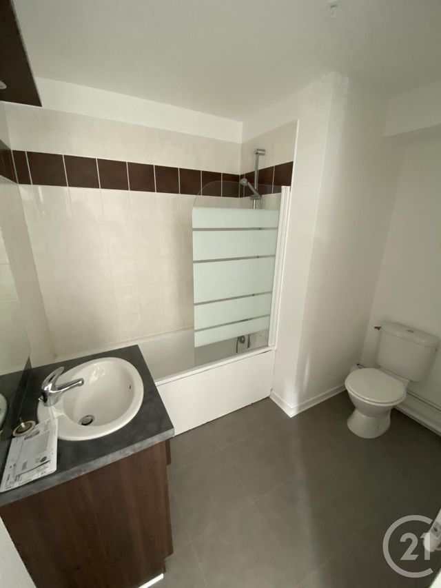 Appartement F2 à louer - 2 pièces - 47.8 m2 - MULHOUSE - 68 - ALSACE - Century 21 Weiblen Immeubles