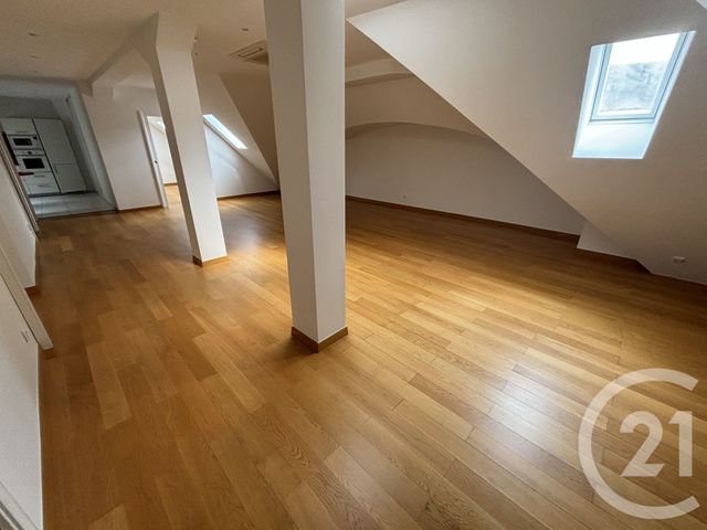 Appartement F3 à louer - 3 pièces - 80.0 m2 - MULHOUSE - 68 - ALSACE - Century 21 Weiblen Immeubles