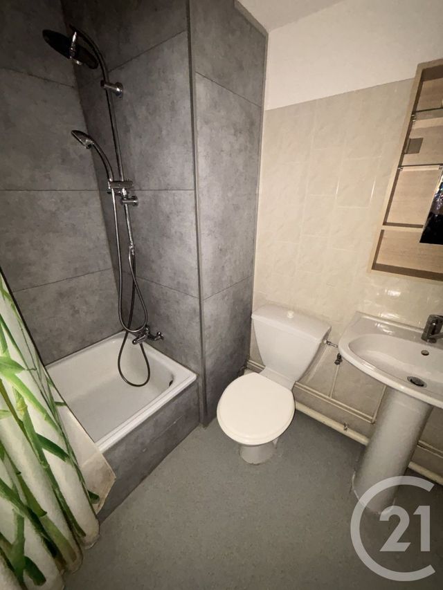 Appartement Studio à louer - 1 pièce - 19.0 m2 - MULHOUSE - 68 - ALSACE - Century 21 Weiblen Immeubles