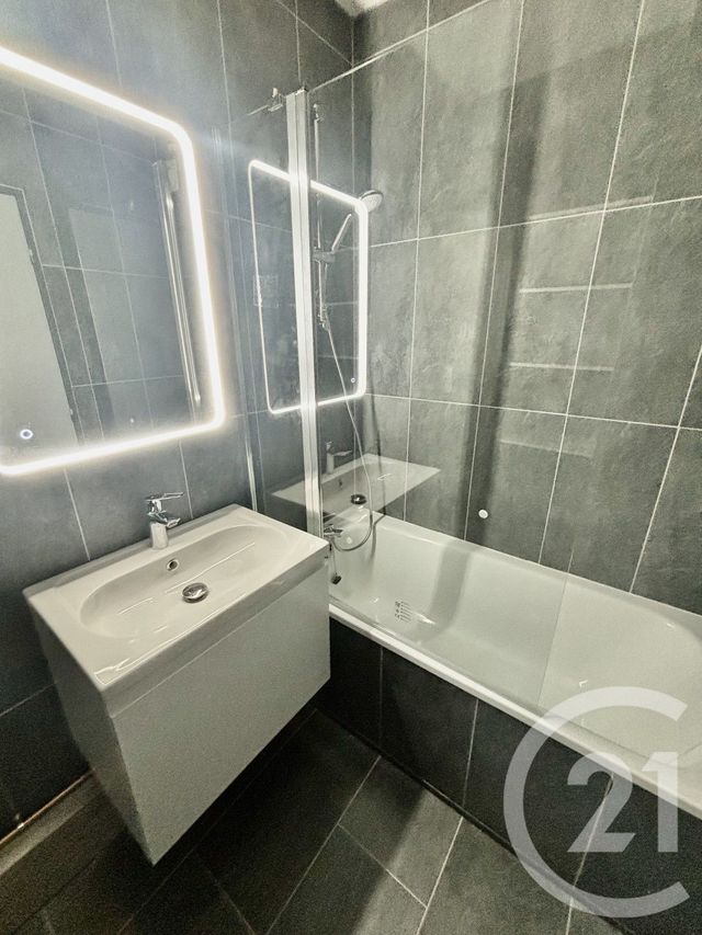 Appartement F4 à louer - 4 pièces - 78.78 m2 - MULHOUSE - 68 - ALSACE - Century 21 Weiblen Immeubles