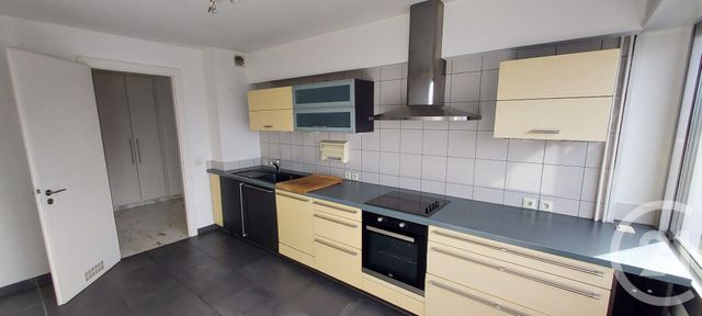 Appartement F3 à louer - 3 pièces - 87.22 m2 - MULHOUSE - 68 - ALSACE - Century 21 Weiblen Immeubles