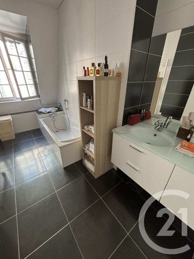 Appartement F5 à louer - 5 pièces - 135.0 m2 - MULHOUSE - 68 - ALSACE - Century 21 Weiblen Immeubles