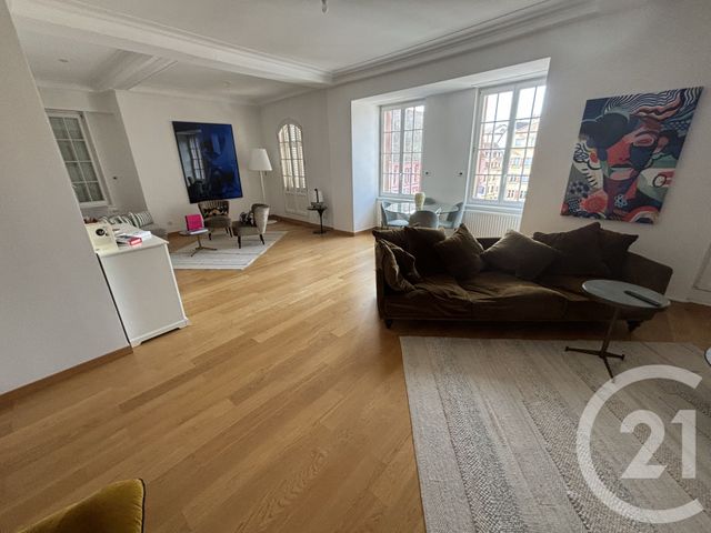 Appartement F5 à louer - 5 pièces - 135.0 m2 - MULHOUSE - 68 - ALSACE - Century 21 Weiblen Immeubles