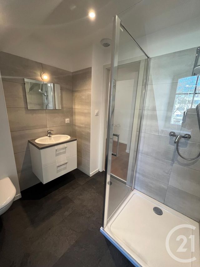 Appartement F3 à louer - 4 pièces - 83.0 m2 - MULHOUSE - 68 - ALSACE - Century 21 Weiblen Immeubles