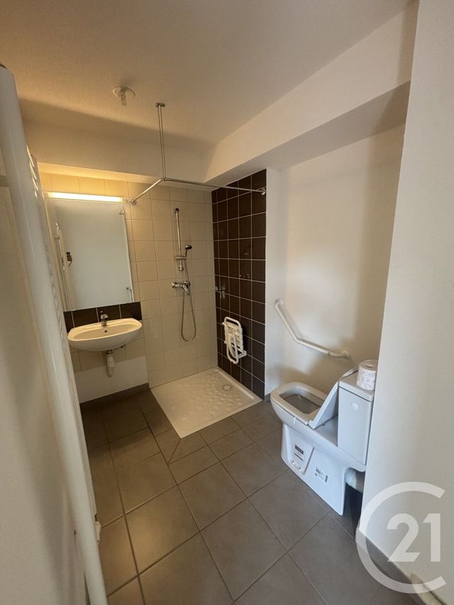 Appartement F1 à louer - 1 pièce - 29.0 m2 - MULHOUSE - 68 - ALSACE - Century 21 Weiblen Immeubles