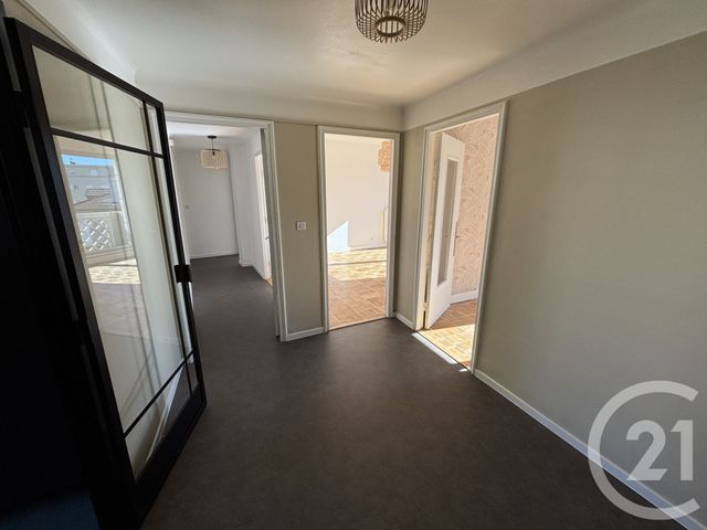 Appartement F4 à louer - 4 pièces - 95.0 m2 - MULHOUSE - 68 - ALSACE - Century 21 Weiblen Immeubles