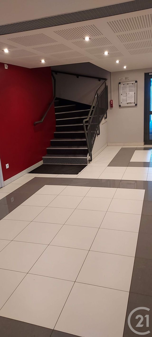 Afficher la photo en grand Appartement F3 à vendre - 3 pièces - 62.05 m2 - KEMBS - 68 - ALSACE - Century 21 Weiblen Immeubles