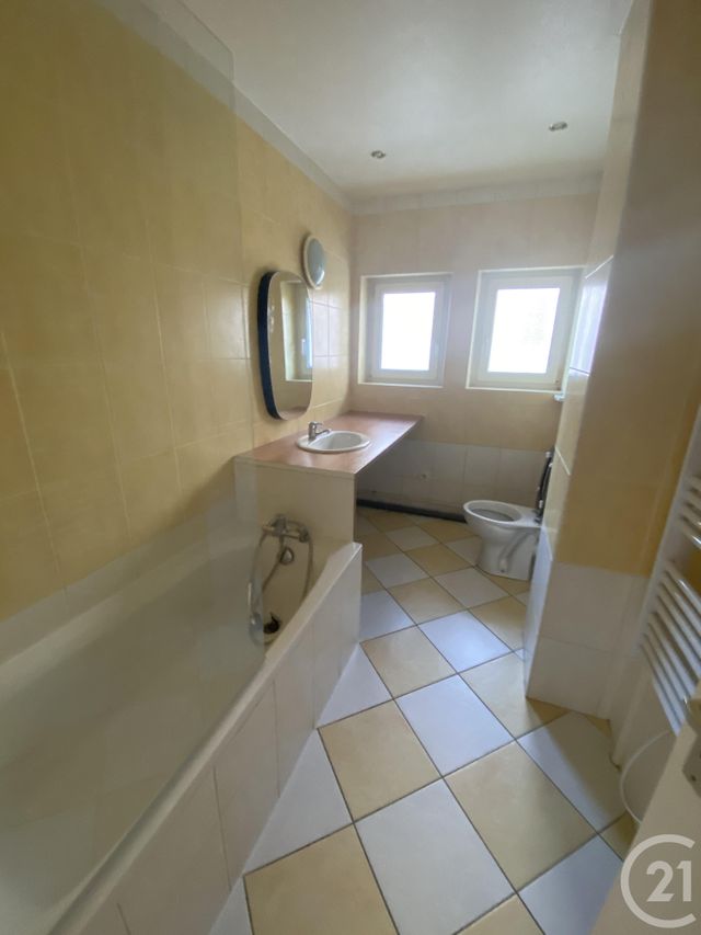 Appartement F2 à louer - 2 pièces - 43.85 m2 - MULHOUSE - 68 - ALSACE - Century 21 Weiblen Immeubles Appartement F2 à louer - 2 pièces - 43.85 m2 - MULHOUSE - 68 - ALSACE - Century 21 Weiblen Immeubles